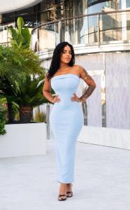663031897: Chica busca chico en Ibiza