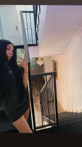 613755193: Chica busca chico en Sevilla
