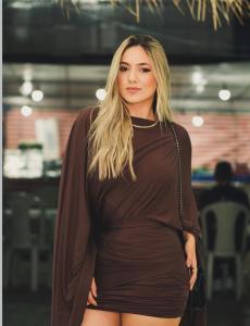 634085447: Chica busca chico en La Coruña