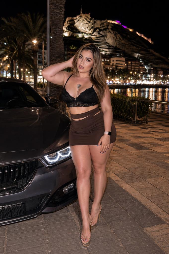 Chica busca chico en Murcia: 