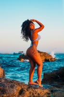 663031897: Chica busca chico en Ibiza