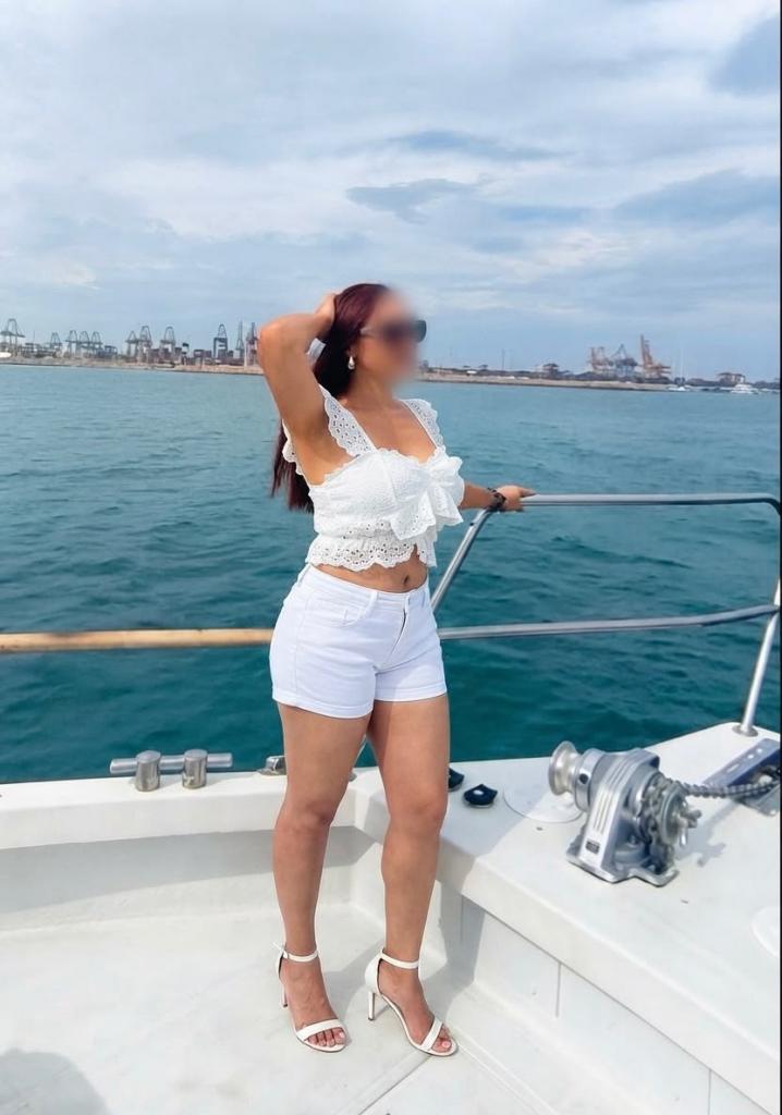 613673489: Chica busca chico en Zaragoza