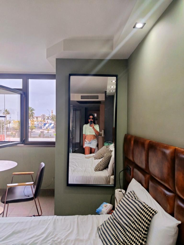 691664570: Travesti en Barcelona