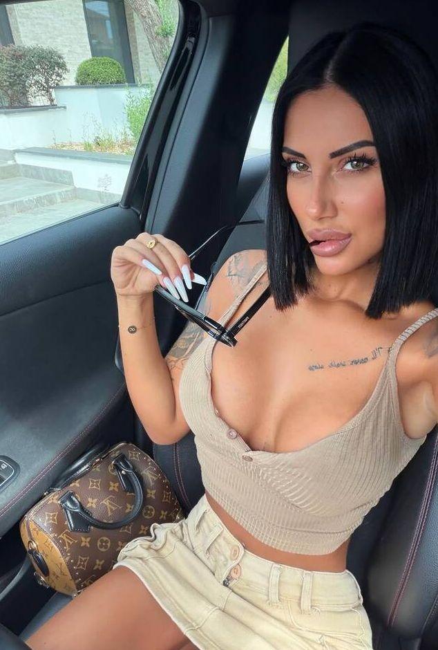 Chica busca chico en Alicante: Chica busca chico