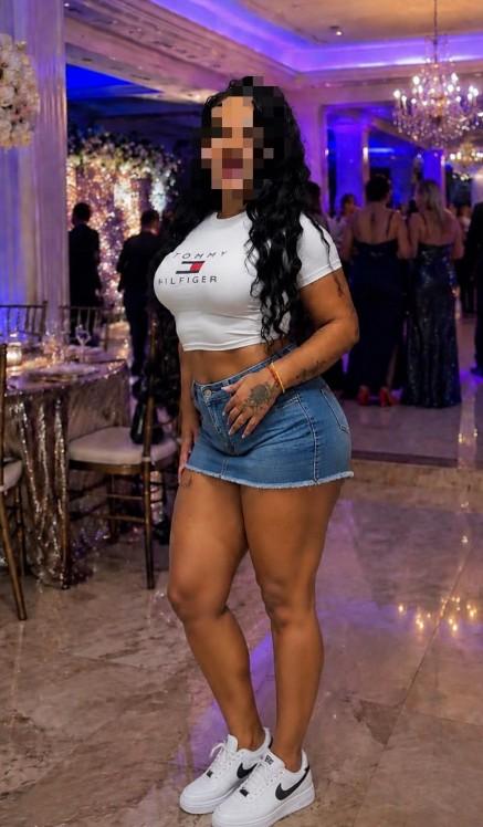 604106352: Chica busca chico en Málaga