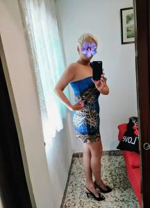 672107425: Chica busca chico en Alicante