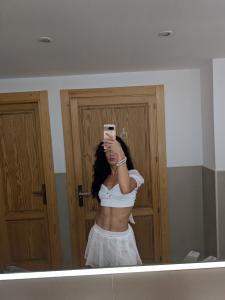 Chica busca chico en Ibiza: 