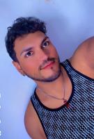 614671822: Chico busca chica en Valencia