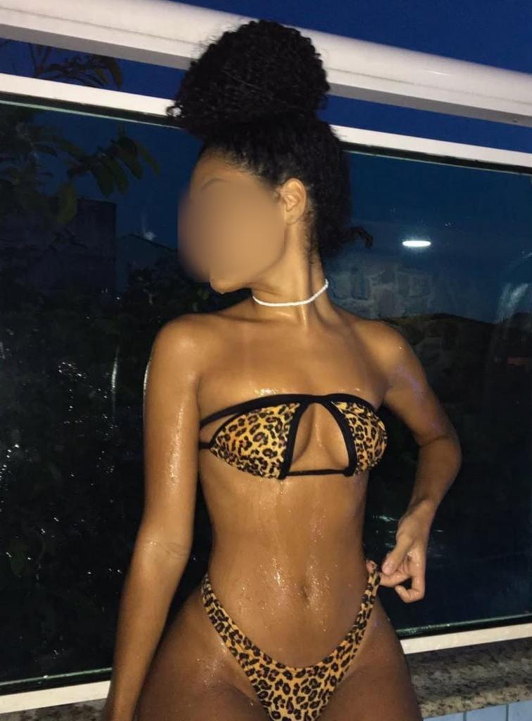 Chica busca chico en Tenerife: 