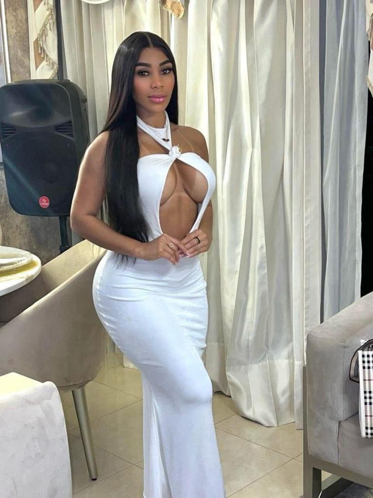 671785258: Chica busca chico en Barcelona