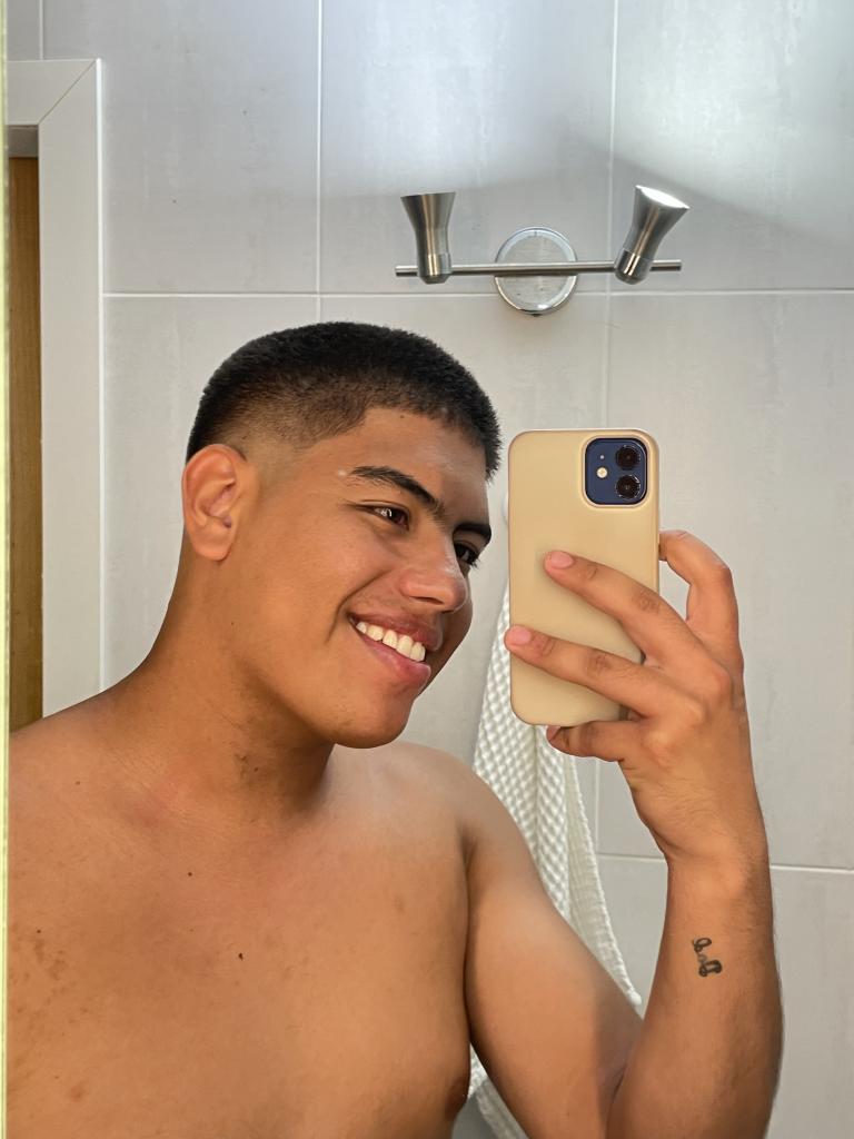 632263071: Chico busca chica en Mallorca