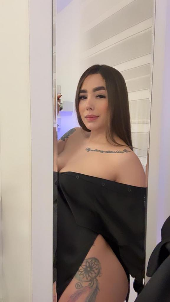 Chica busca chico en Almería: 