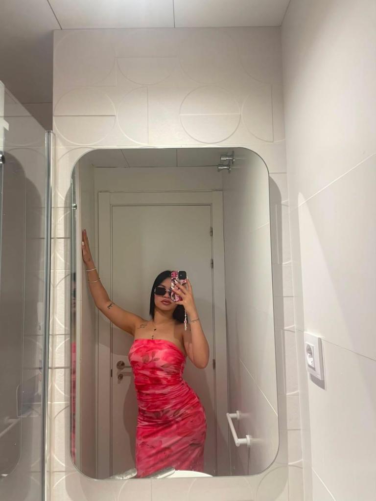 Chica busca chico en Menorca: 
