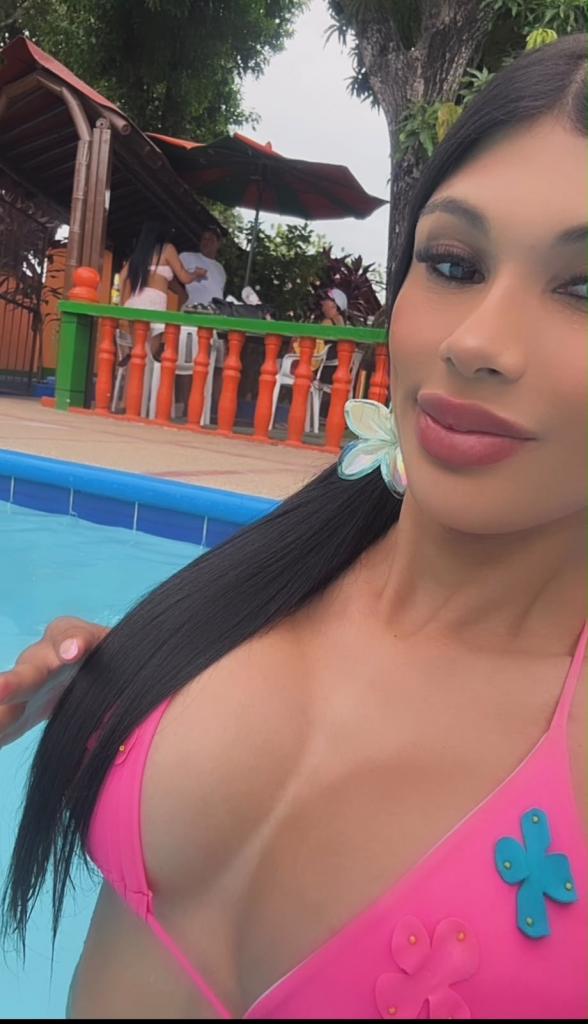 633149929: Travesti en Valencia