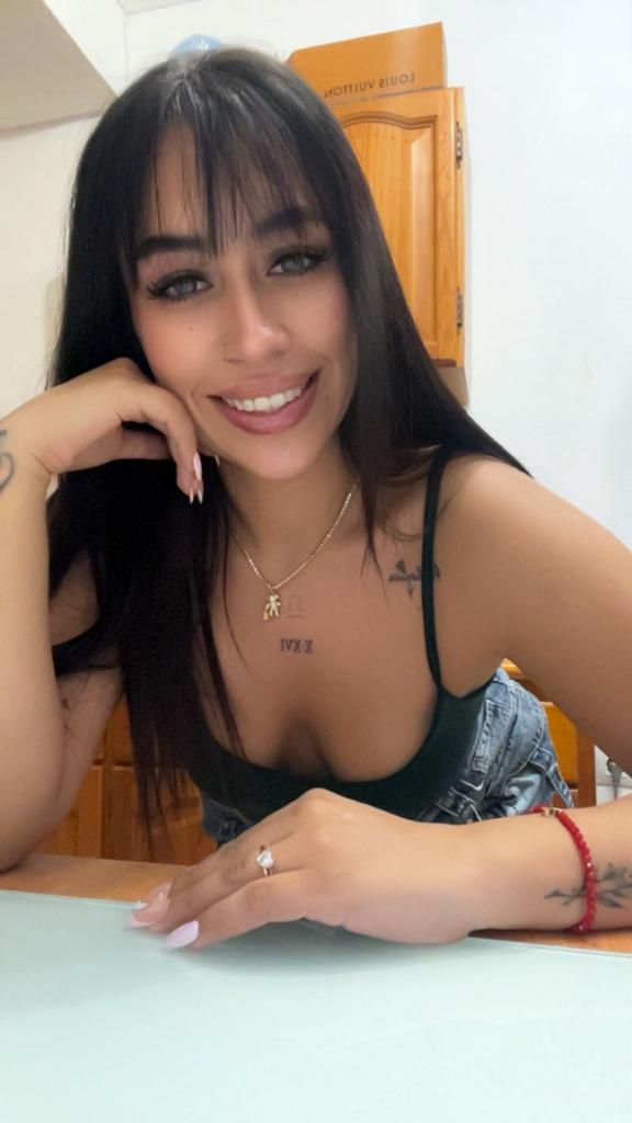613325850: Chica busca chico en Alicante