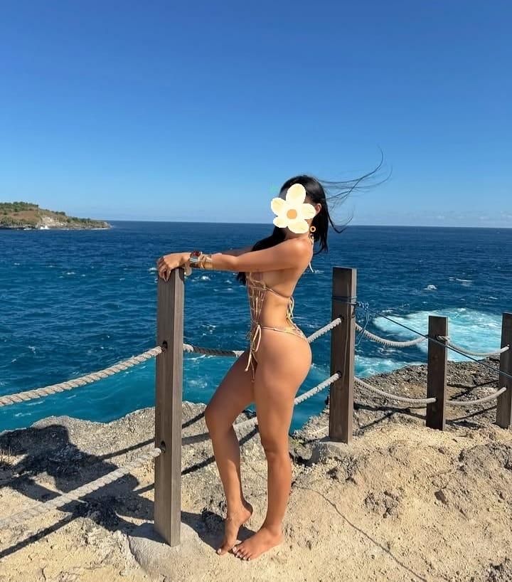 Chica busca chico en Almería: 