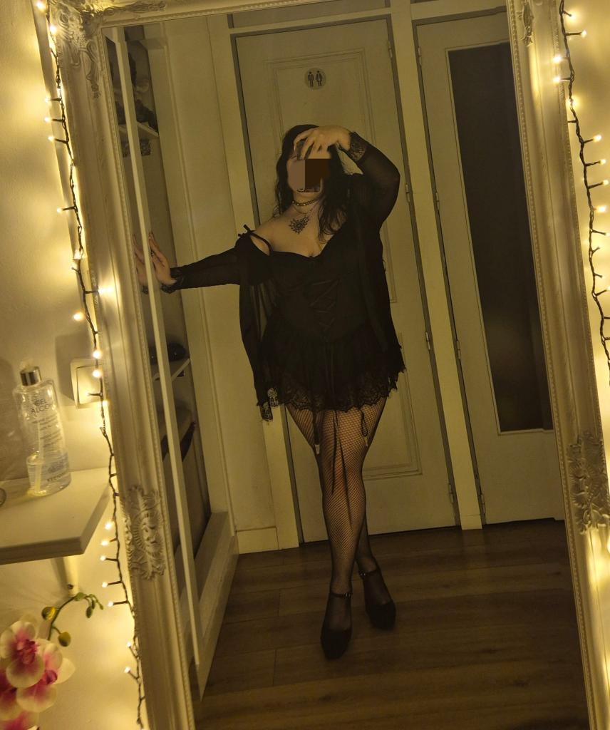 600992606: Chica busca chico en Barcelona