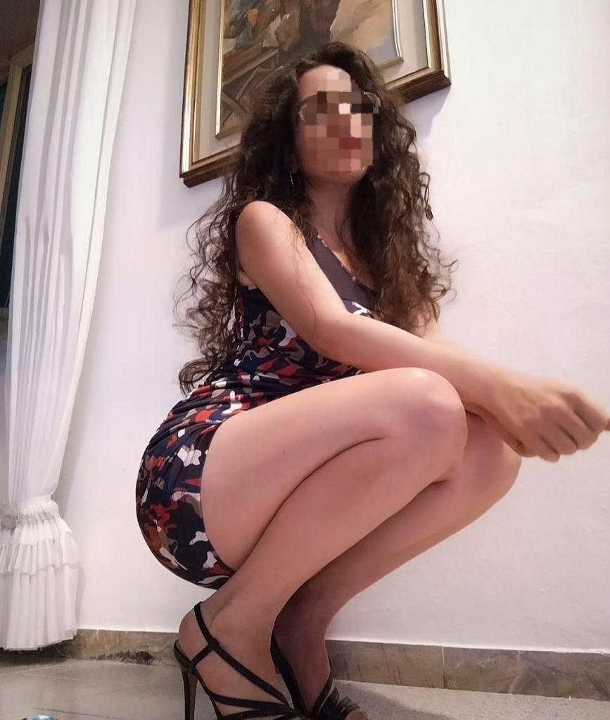 613354838: Chica busca chico en Sevilla
