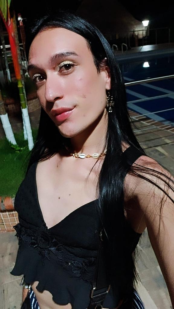 647165403: Travesti en Madrid