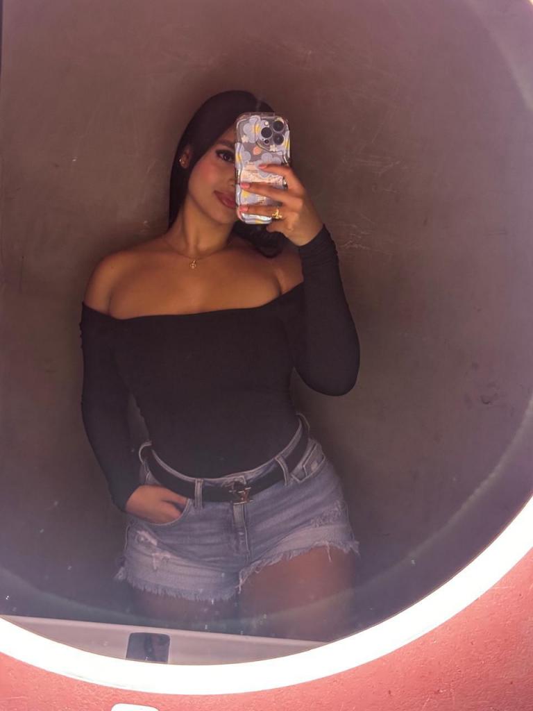 631881639: Chica busca chico en Cáceres