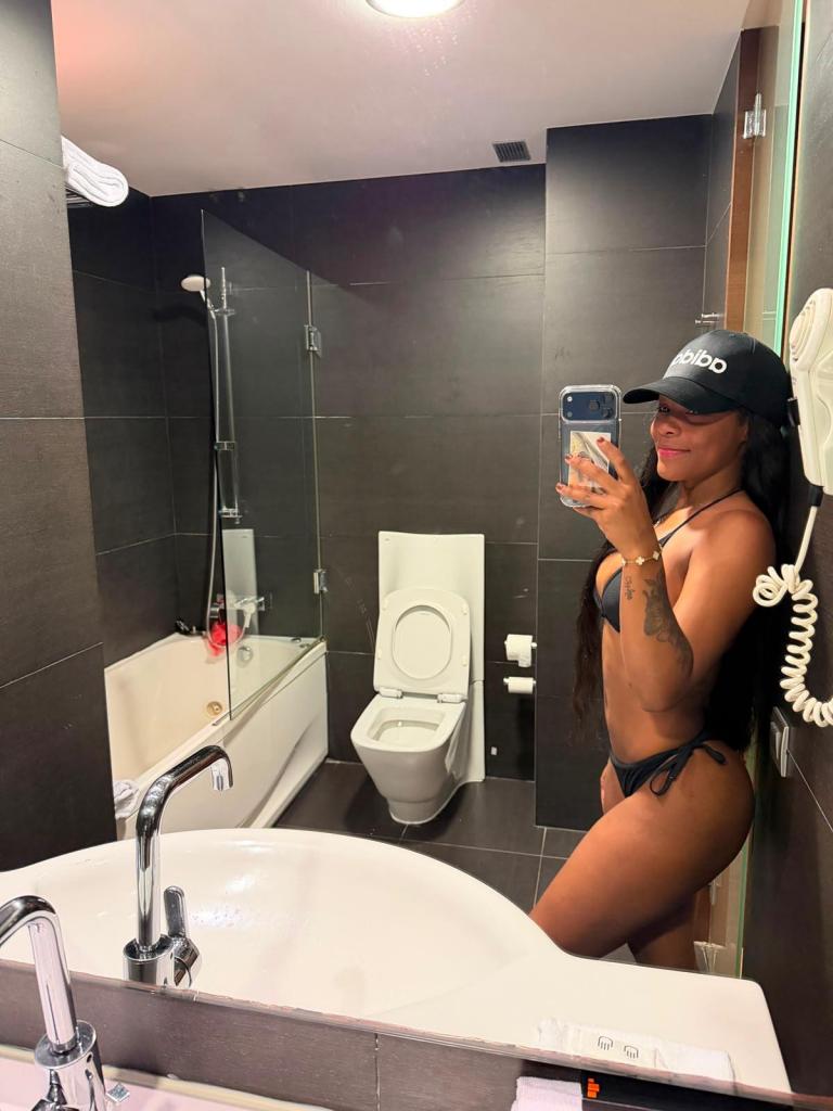 633744902: Chica busca chico en Mallorca