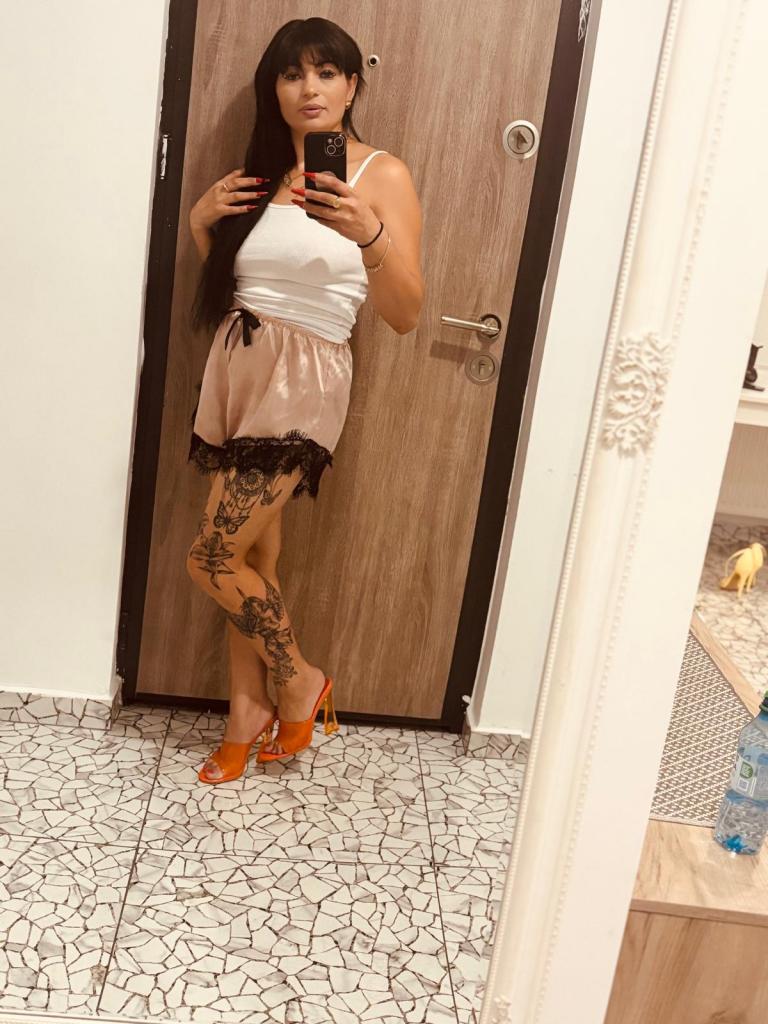 711260454: Chica busca chico en Alicante