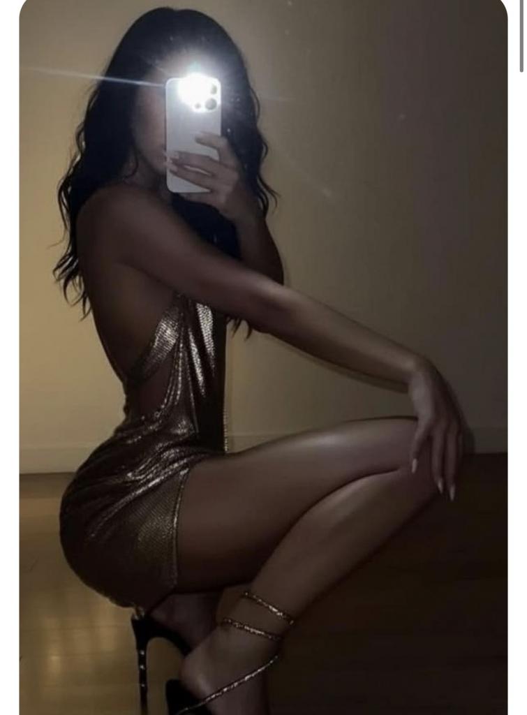 613811530: Chica busca chico en Lérida