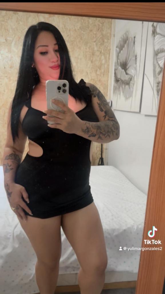 Chica busca chico en Cádiz: 