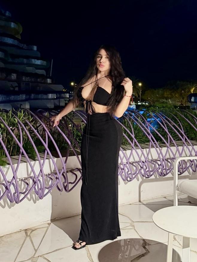 623314564: Chica busca chico en Barcelona