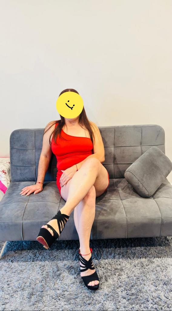 Chica busca chico en Huesca: 