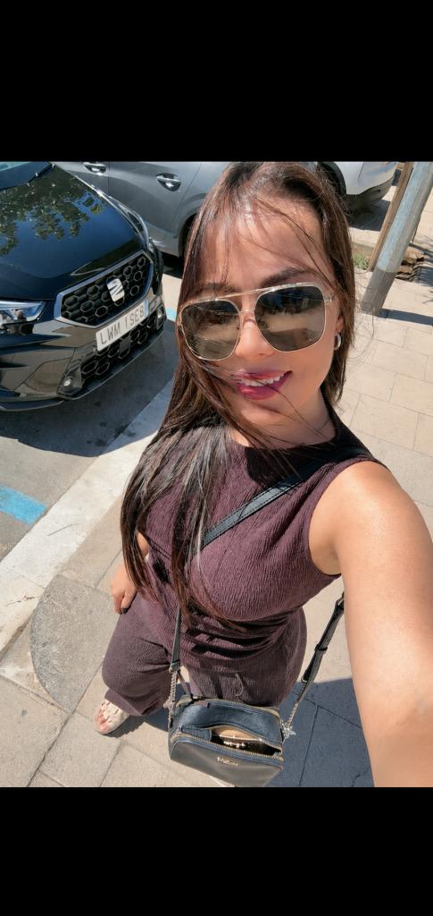 604249465: Chica busca chico en Barcelona