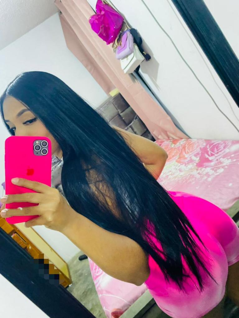 672835430: Chica busca chico en Málaga