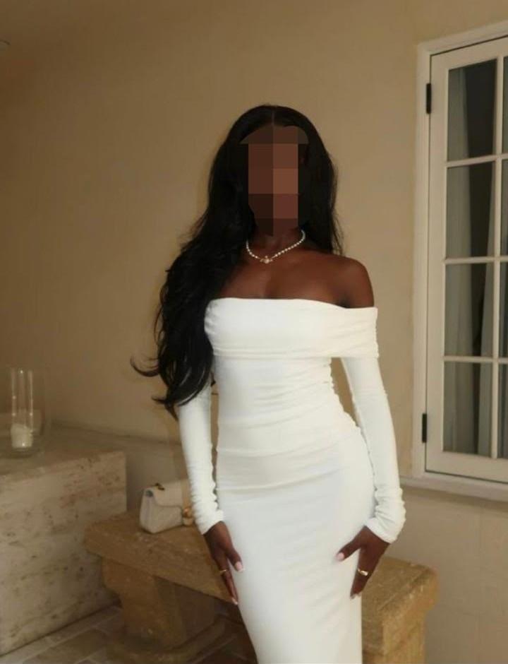 624032238: Chica busca chico en Cantabria