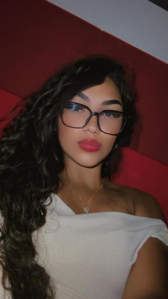 613303326: Chica busca chico en León
