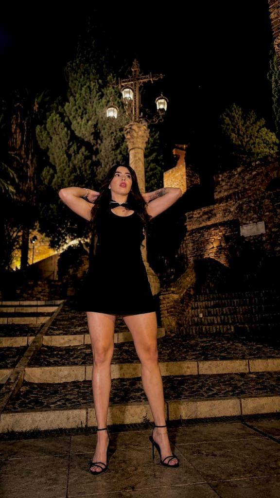666314526: Chica busca chico en Ibiza