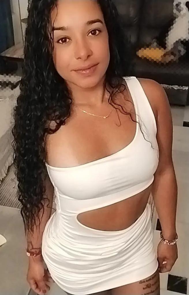 674011536: Chica busca chico en Granada