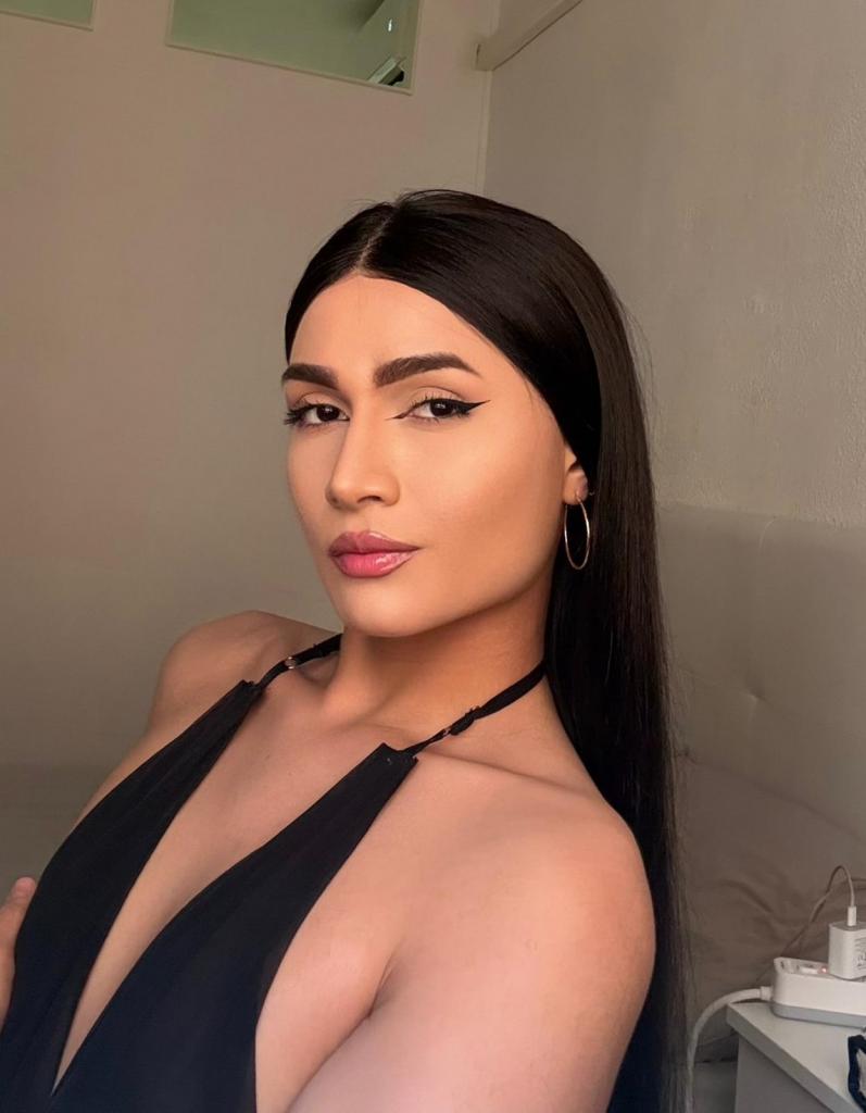 695194290: Transexual en Tenerife