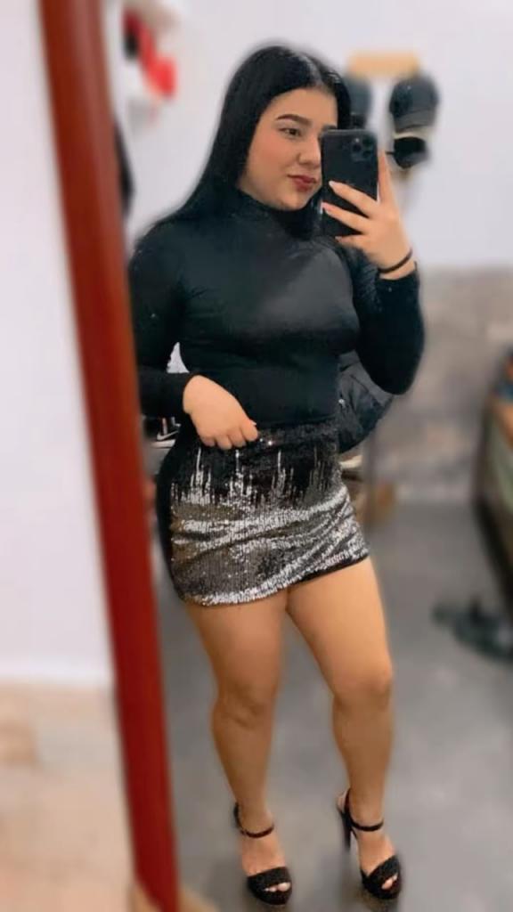 Chica busca chico en Almería: 