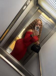 743084963: Chica busca chico en Tarragona