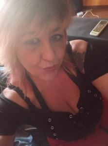 742078068: Chica busca chico en Málaga