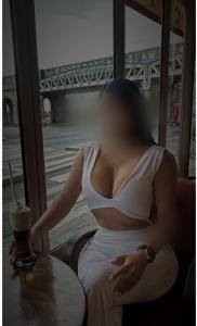 624148889: Chica busca chico en La Coruña