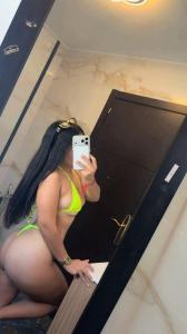 624351894: Chica busca chico en Sevilla