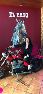 613451196: Chica busca chico en Madrid