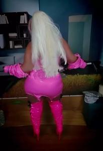 614257030: Chica busca chico en Barcelona