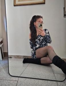 613354838: Chica busca chico en Sevilla