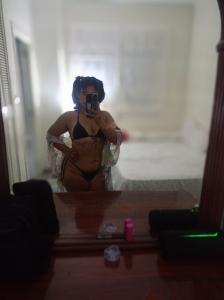 632037316: Chica busca chico en Sevilla