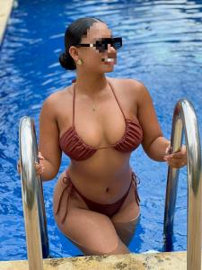 742033761: Chica busca chico en Barcelona