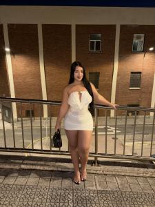 613213386: Chica busca chico en Pontevedra