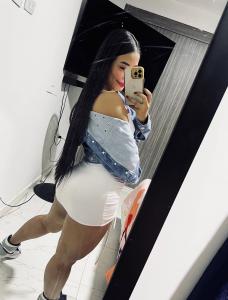 743028805: Chica busca chico en Zaragoza