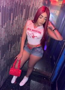 647721233: Chica busca chico en Madrid